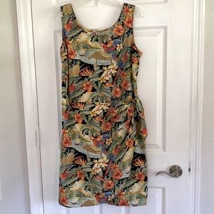 Hawaiian dress, great condition, size large
